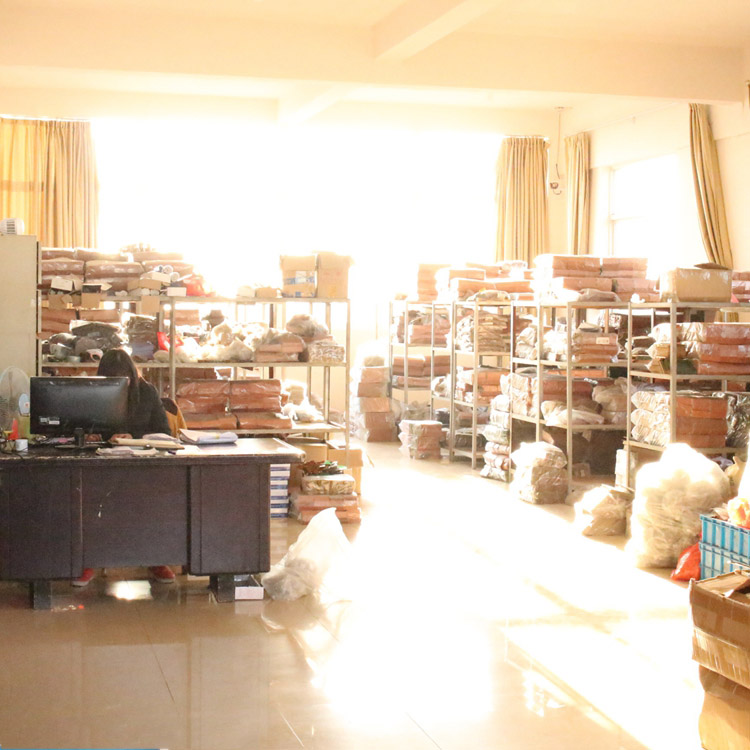 公司倉(cāng)庫(kù)